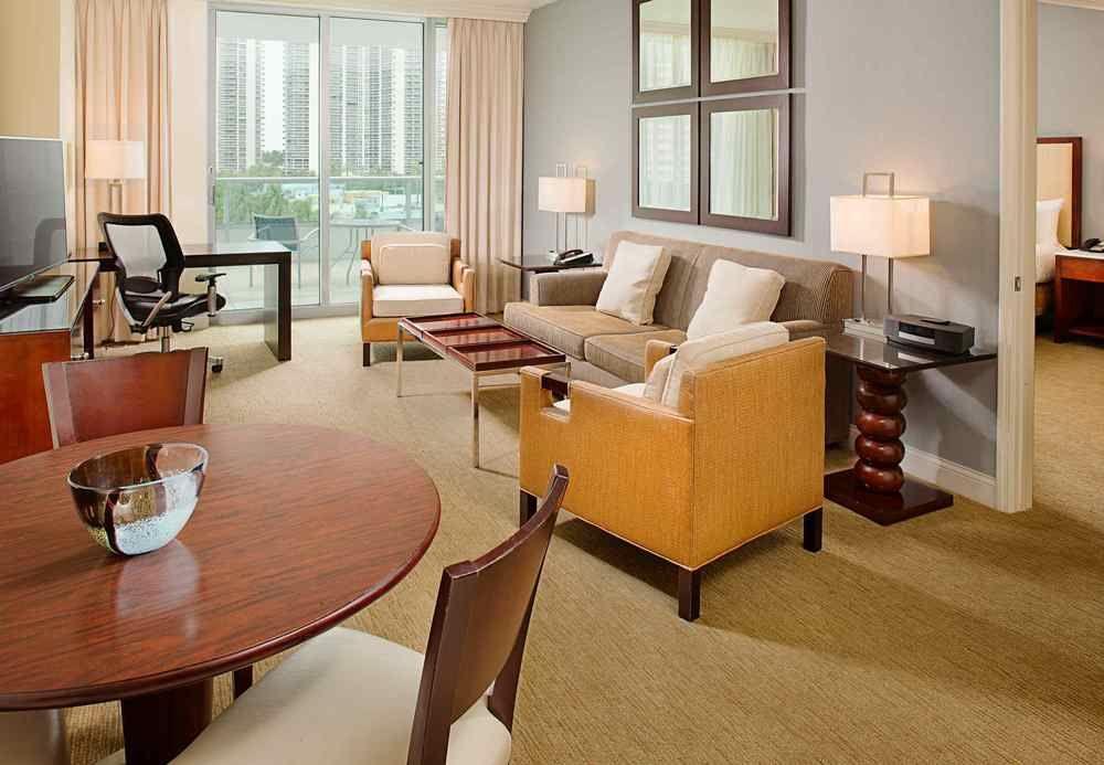 Residence Inn By Marriott Fort Lauderdale Intracoastal Bagian luar foto